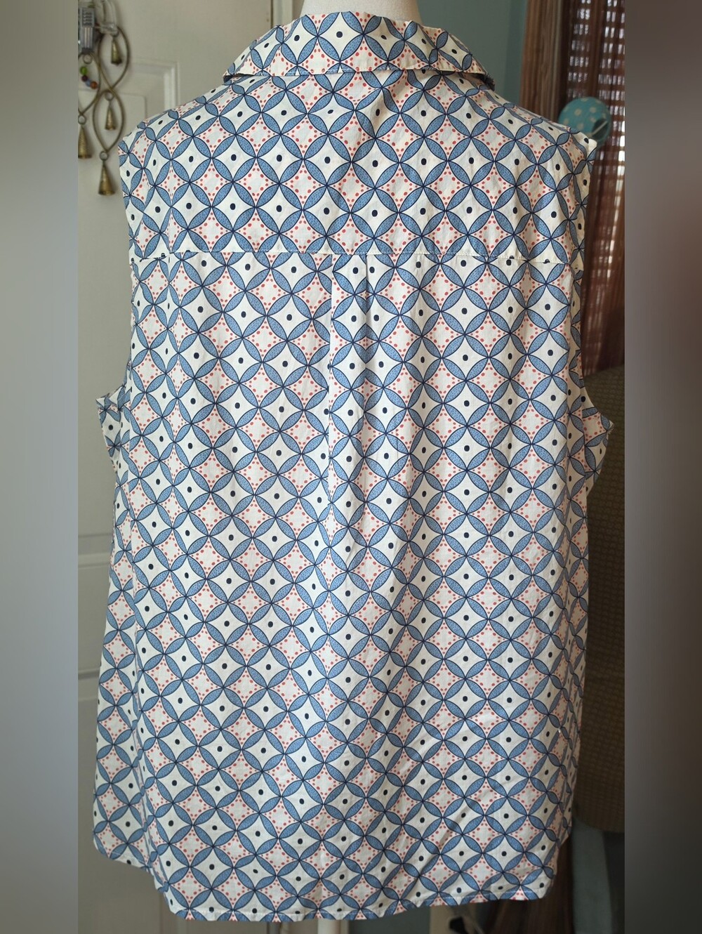 Boden Sleeveless Button Down Blouse Womens 18 Blue & Cream Geometric 100% Cotton - Picture 4 of 11